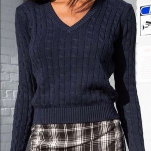 🦋Brandy v neck sweater